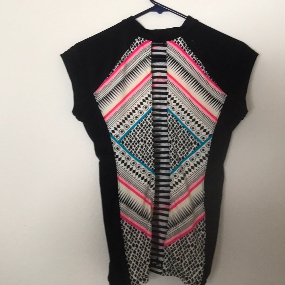 SOLD Water Shirt/ Rash Guard - Picture 4 of 6